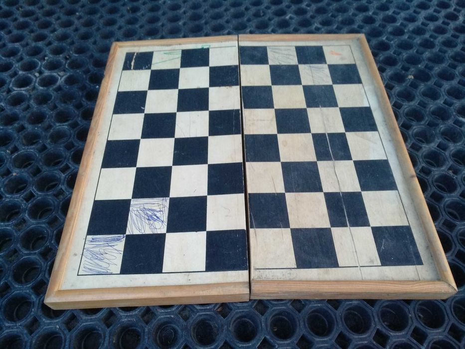 Шахматы, нарды, детский боулинг, Ambassador футбол, аэрохоккей