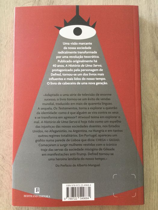 A história de uma serva. Margaret Atwood