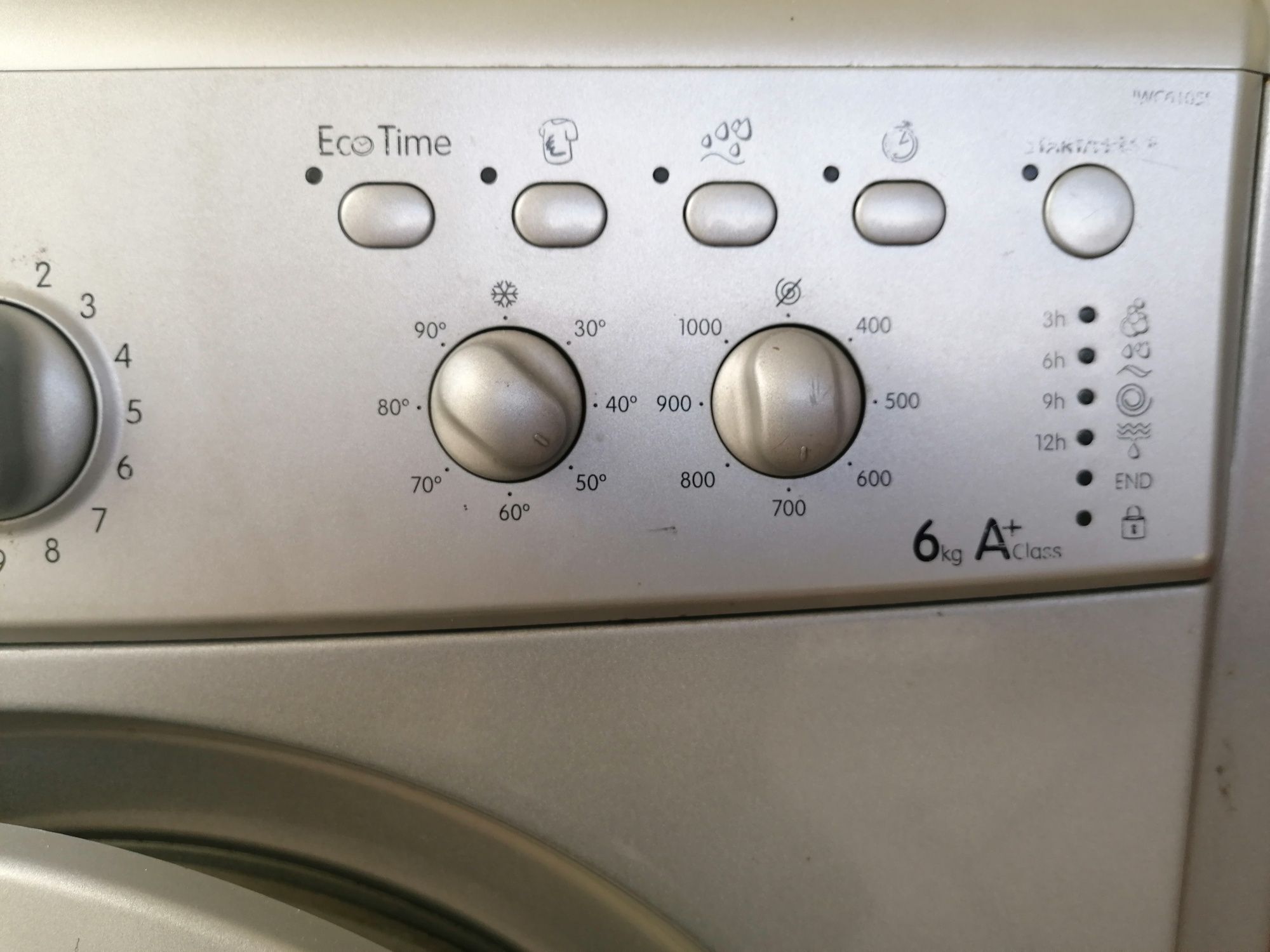 Máquina de lavar roupa Indesit