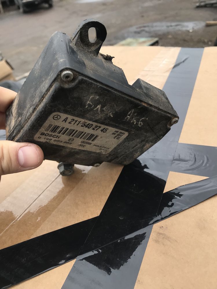 Блок управления ДВС Модуль аккумулятора Mercedes W211 A2115402745
