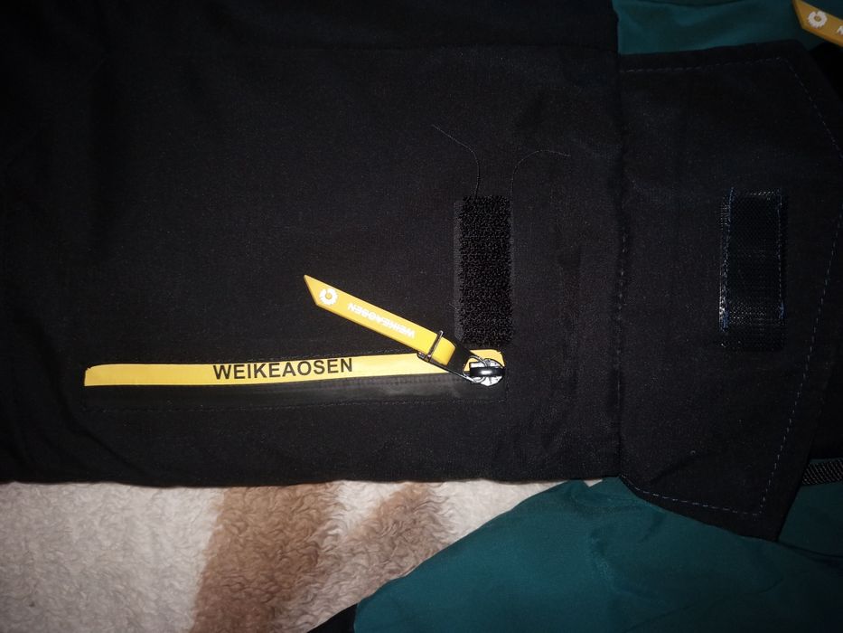 Зимова куртка в ідеальному стані. Розмір 116