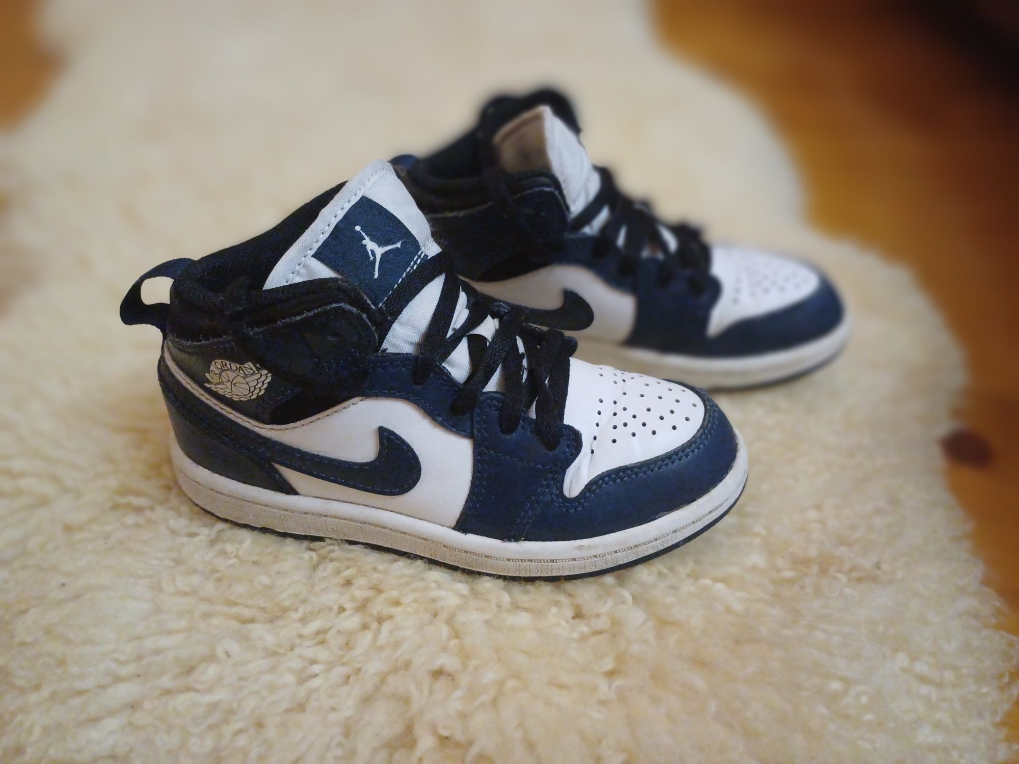 Класні шкіряні nike