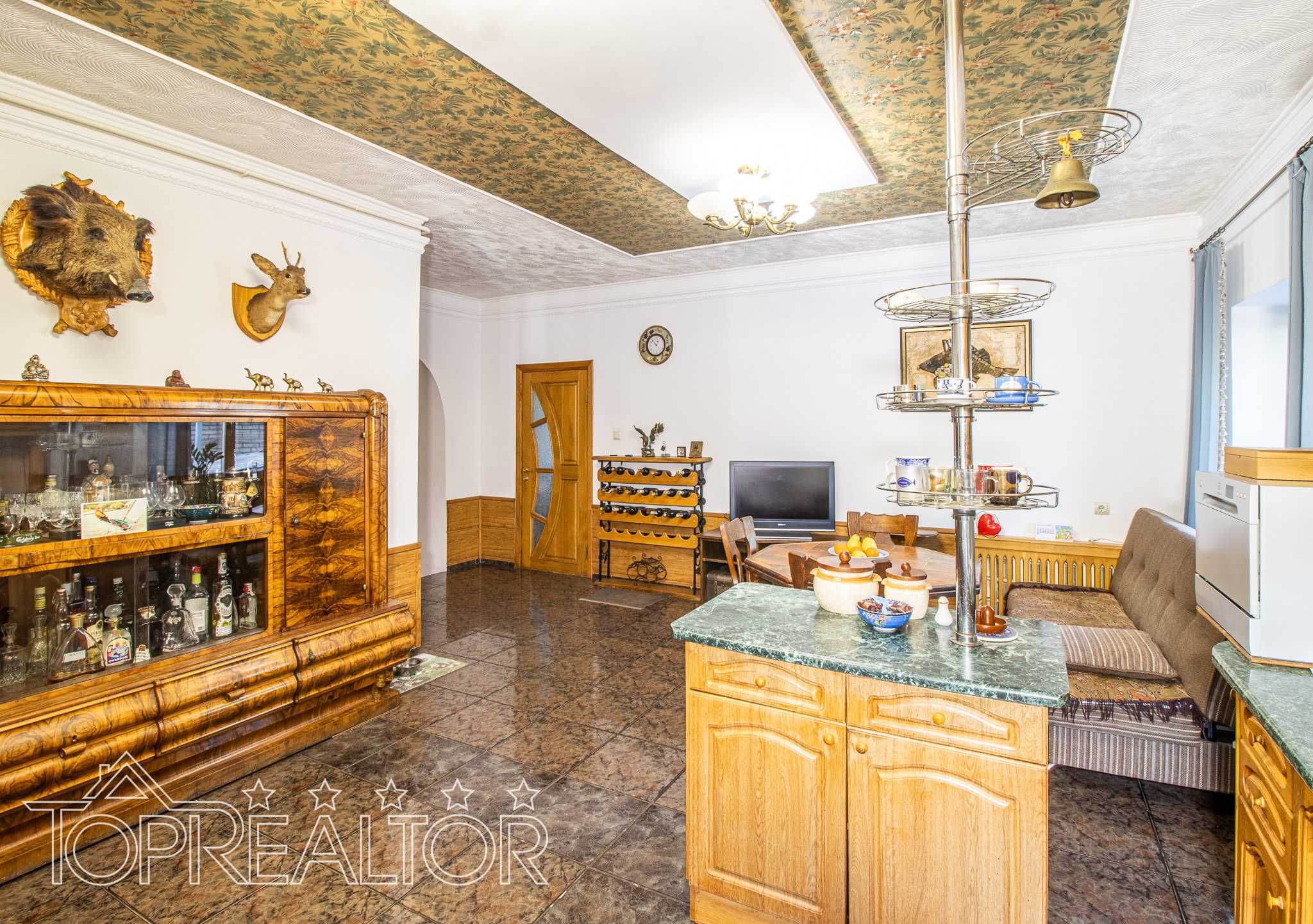 В продаже 2-этажный дом с банькой на Алексеевке (на Олексіївці)!