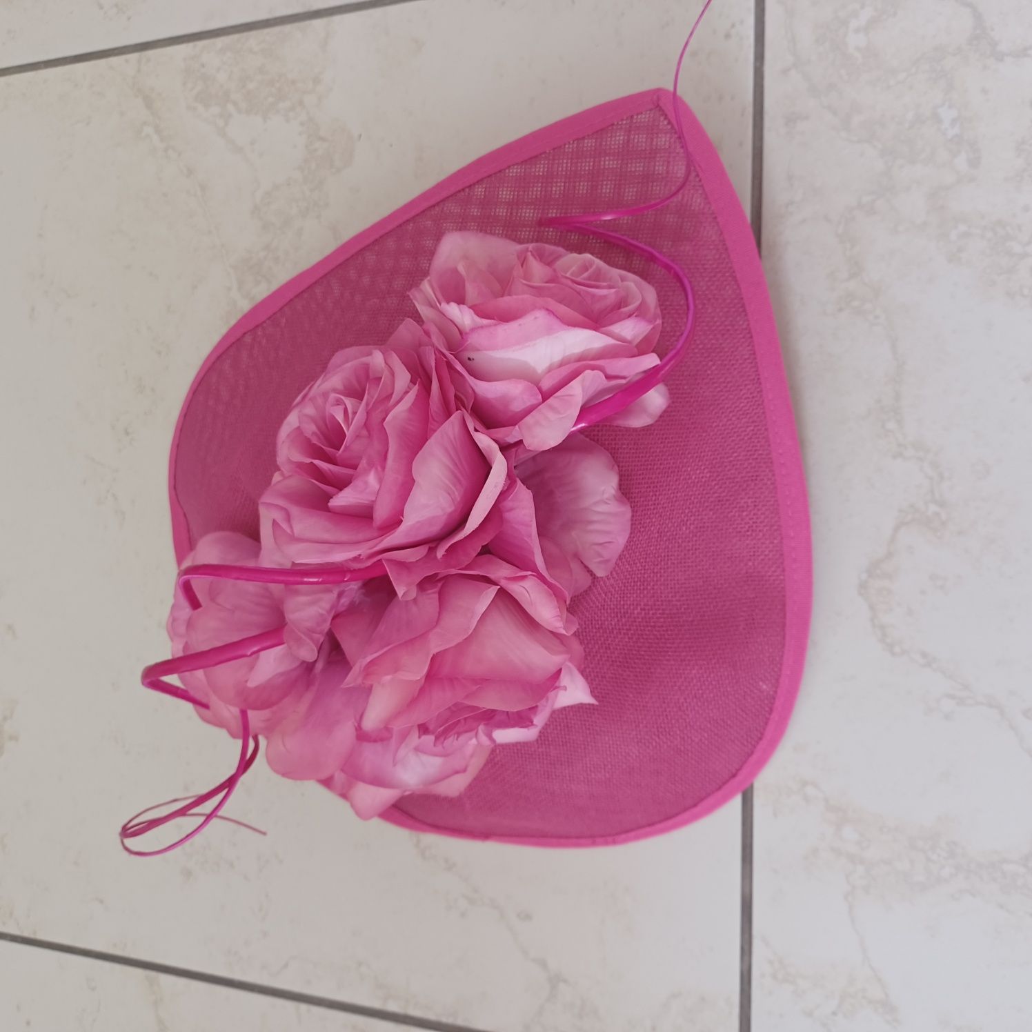 Kapelusz fascynator Starcrossed Boutique nowy/ salon 299 zł