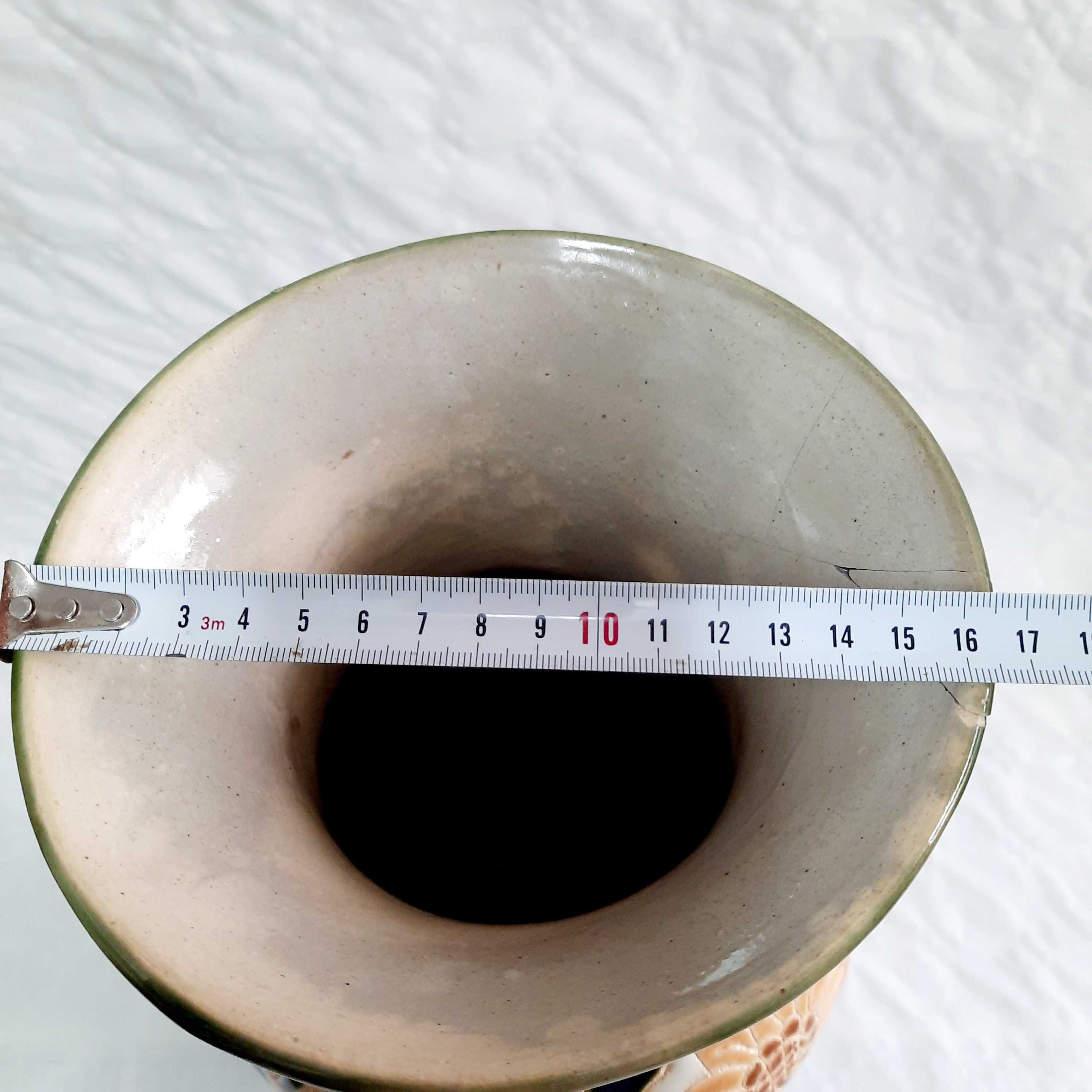 Vaso grande de barro vintage. Vaso português com girassóis