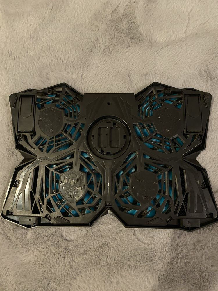 Suporte com Ventoinhas para PC