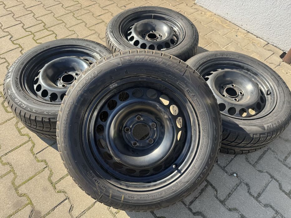 Koła zimowe Audi A4 B8 5x112 Et45 225/55 R16 Michelin