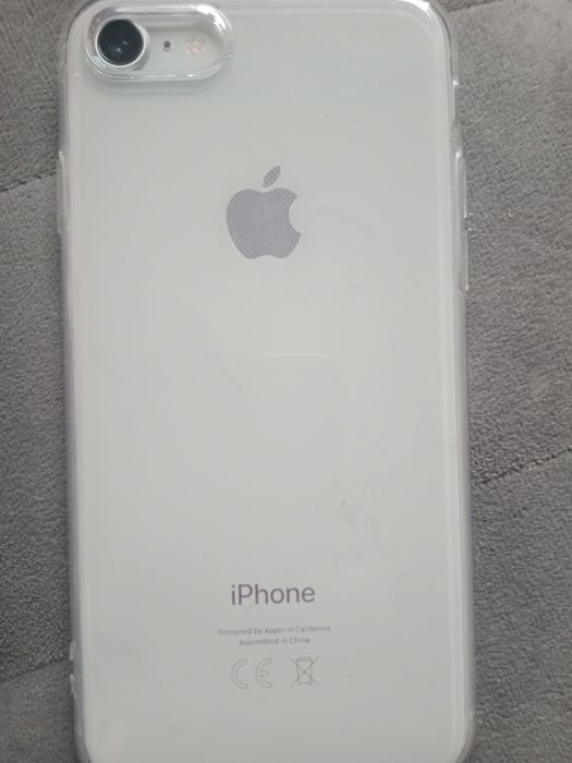 Sprzedam iPhone 8