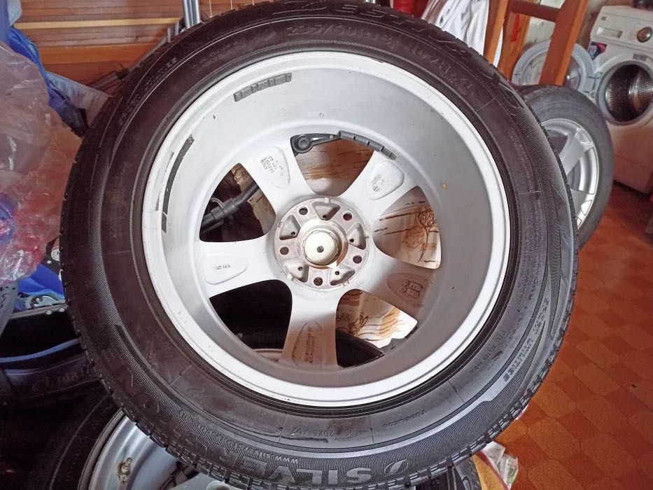 Колеса Touareg AudiQ7 Silverstone Estiva XL 235/60/R18 резина, диски