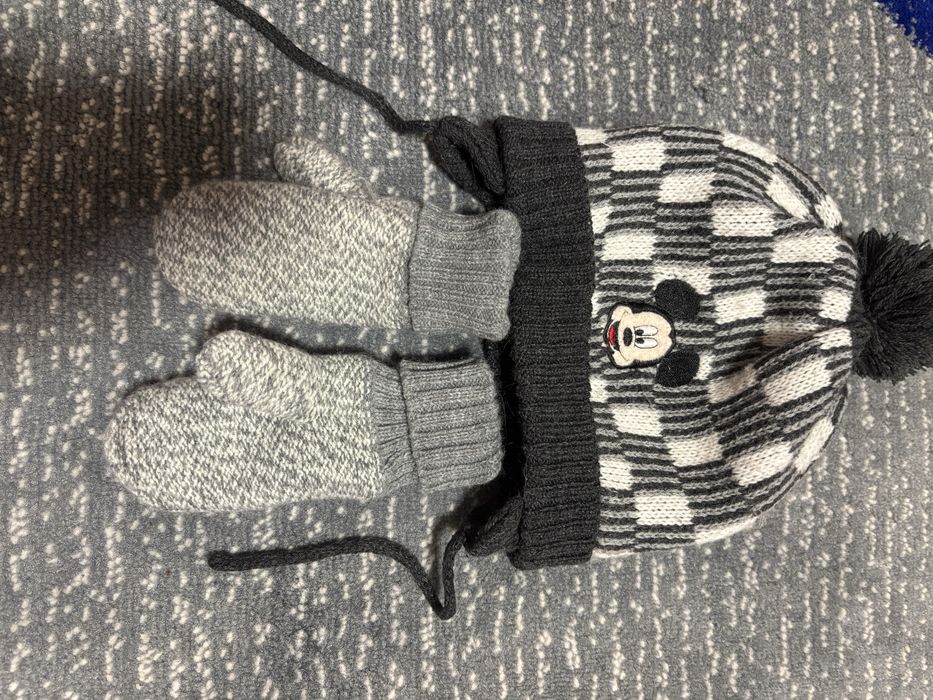 Шапка і рукавички 6-12 міс H&M