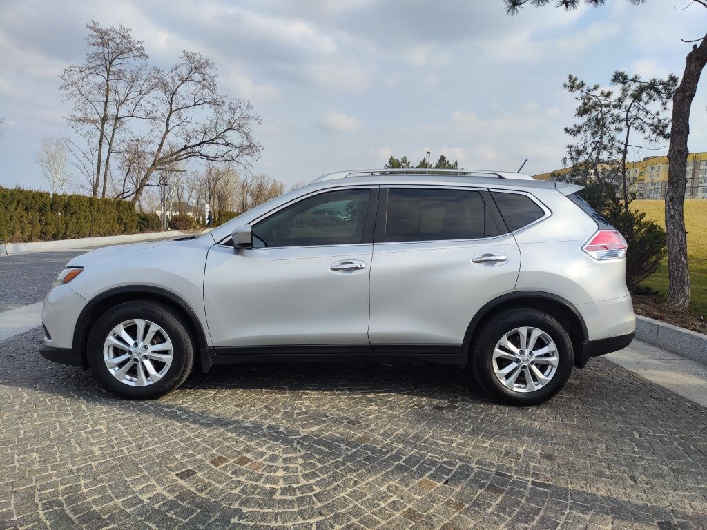 Продам Nissan Rogue