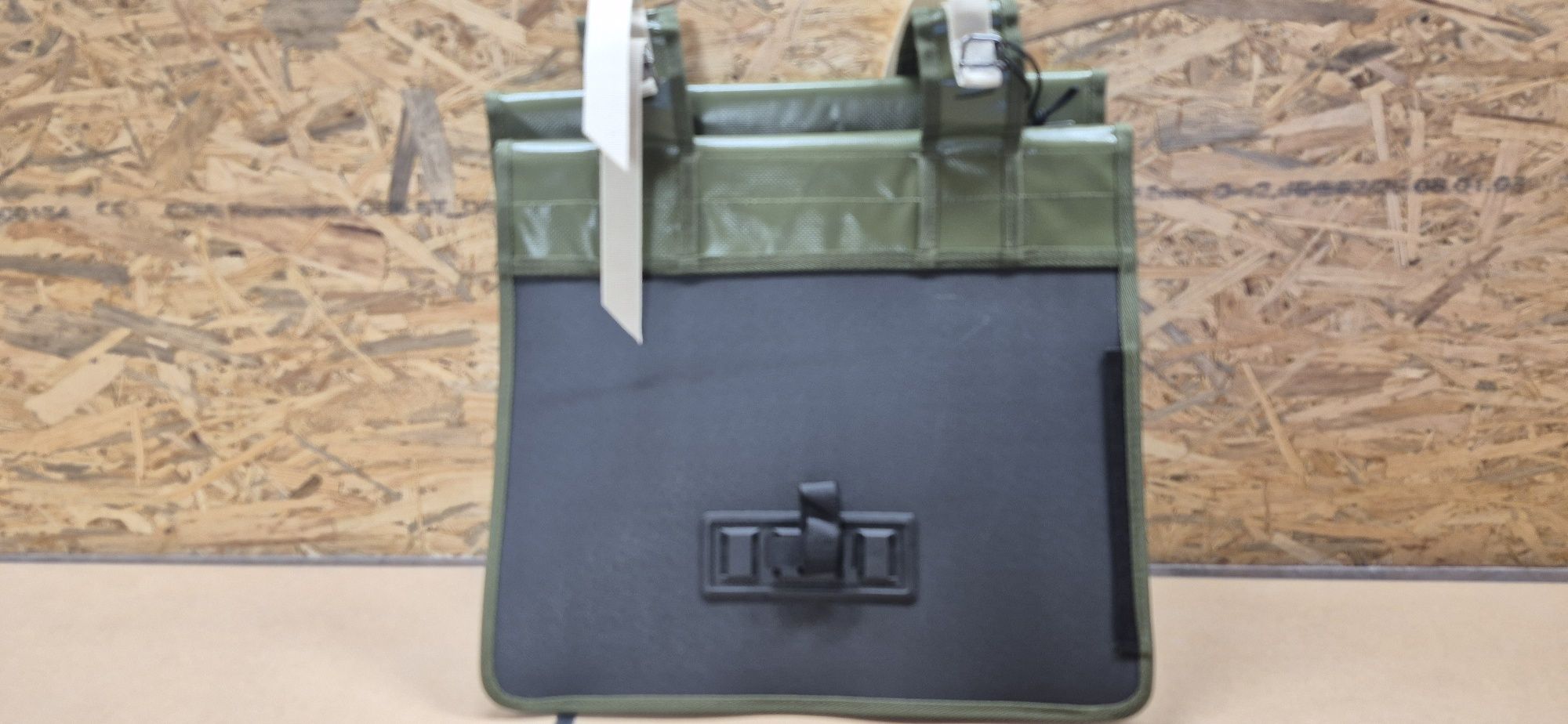 Sakwy rowerowe Basil Urban Load Double Bag 53 l green/sand