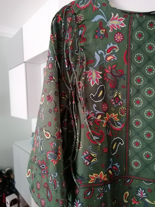 Vestido/túnica com folhos laterais acetinada - da Code tamanho XL