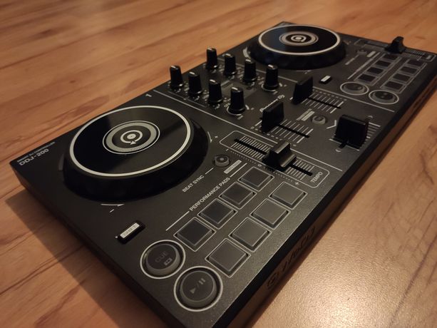 Kontroler DJ PIONEER DDJ-200