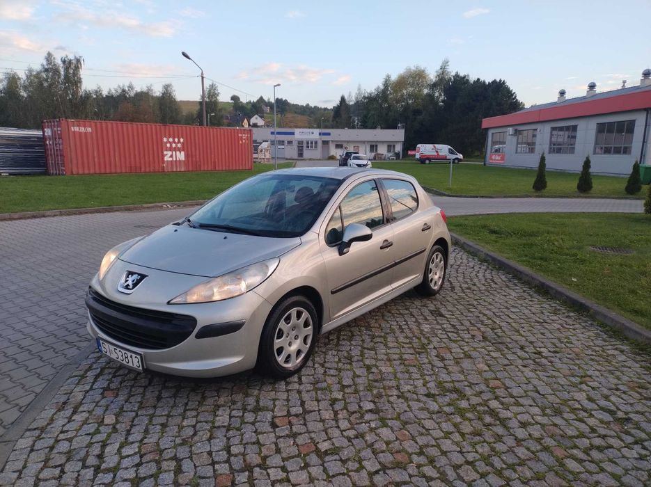Peugeot 207 1.4 benzyna 2007 rok