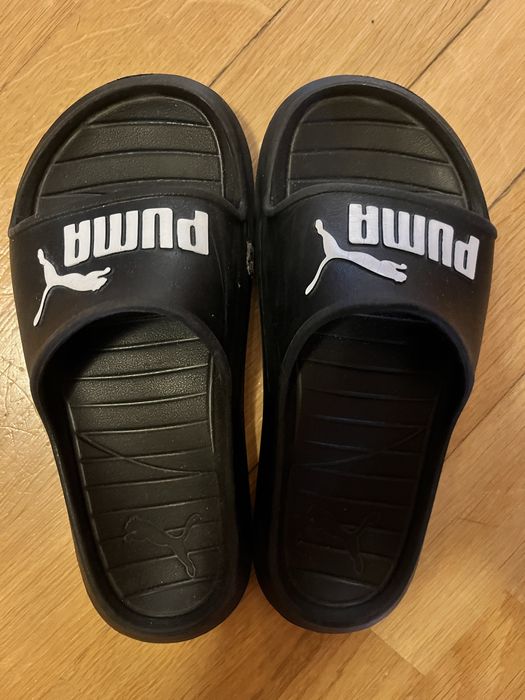 Klapki Puma na basen