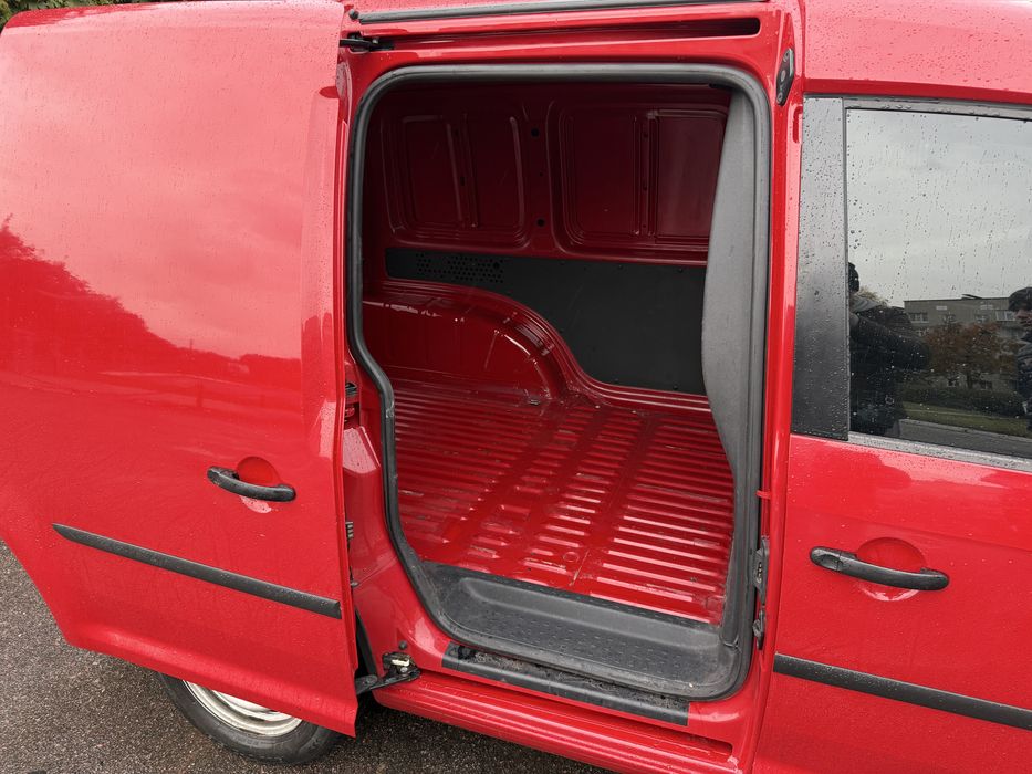 Продам Volkswagen Caddy 2015 (1.6 TDI)