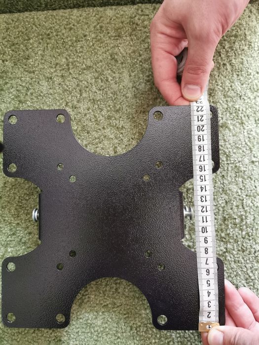 Кріплення для телевізора на стіну