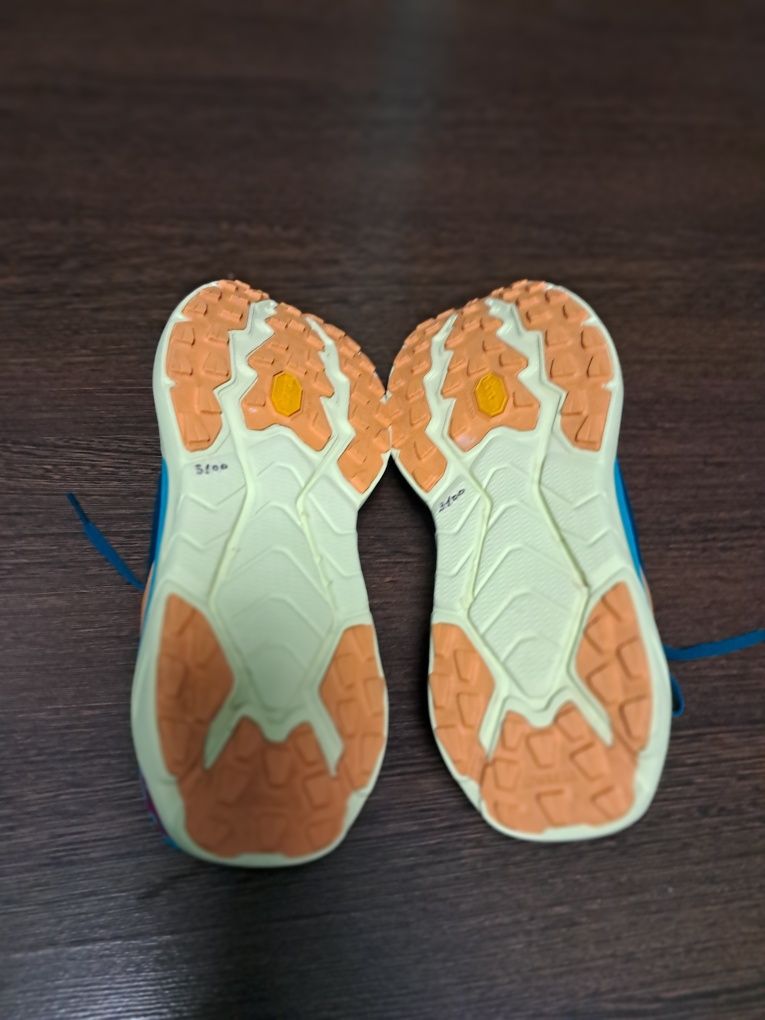 Кросівки HOKA   wZinal .   Р42 2/3 27cм