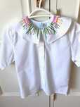 Camisa com gola bordada