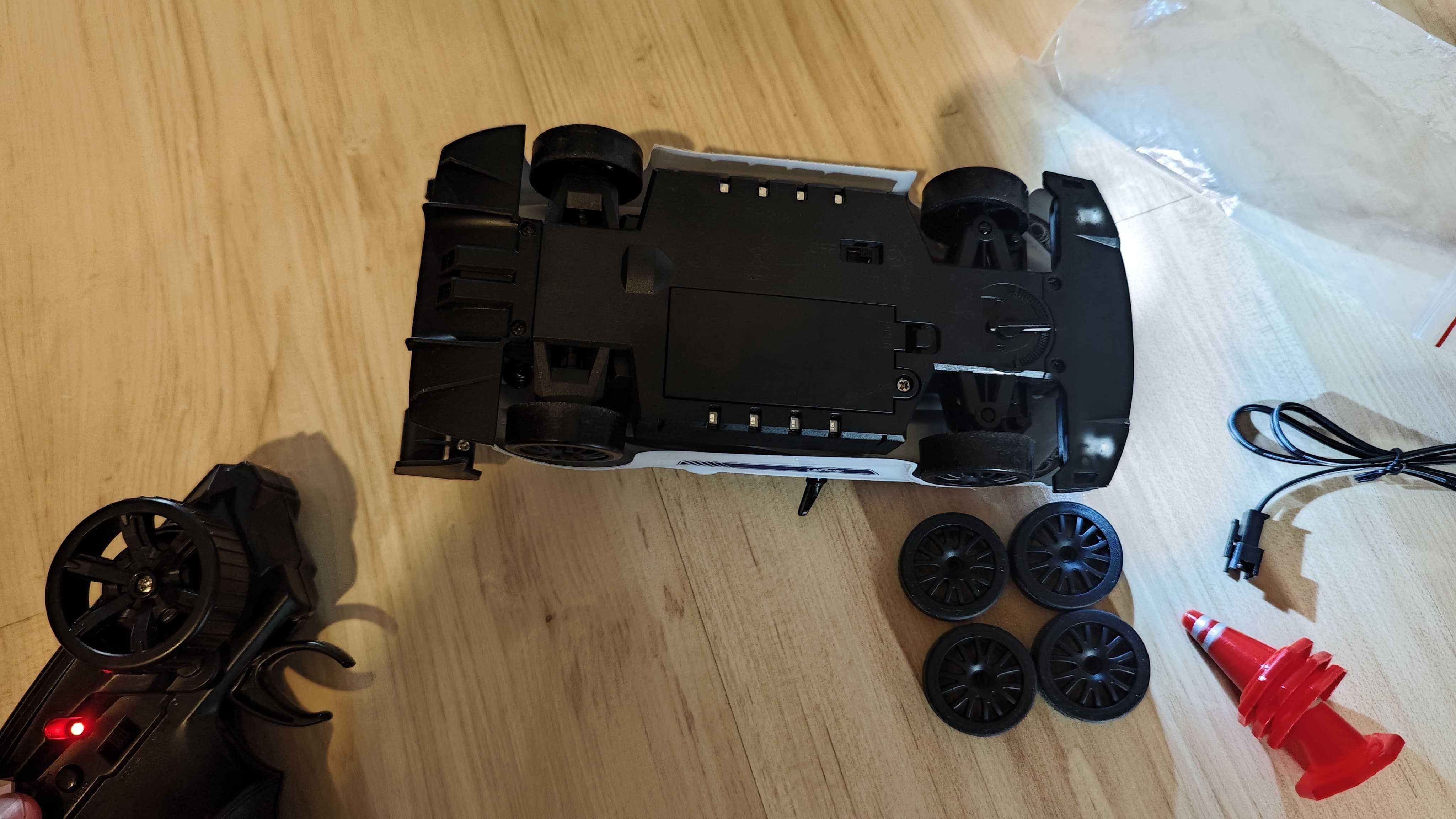 Autko RC DRIFT 4x4 samochód zdalnie sterowany LED zabawka do driftu