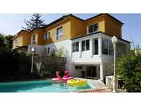 Moradia T5 com jardim, piscina num lote de 1560 m2 no Alto da Barra...