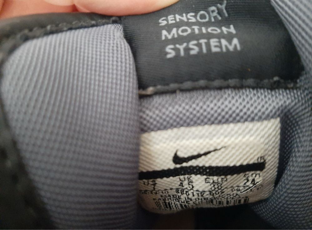 Sapatilhas NIKE Sensory Motion System com tiras amovíveis