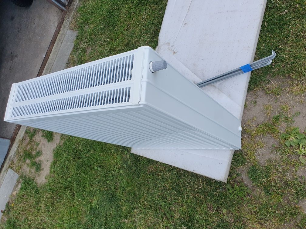 Grzejnik 16x72x90 jak nowy