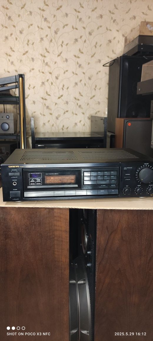 Усилитель ресивер ONKYO TX-7620