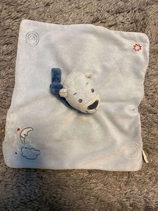 В кроватку розвиваивающа книжка