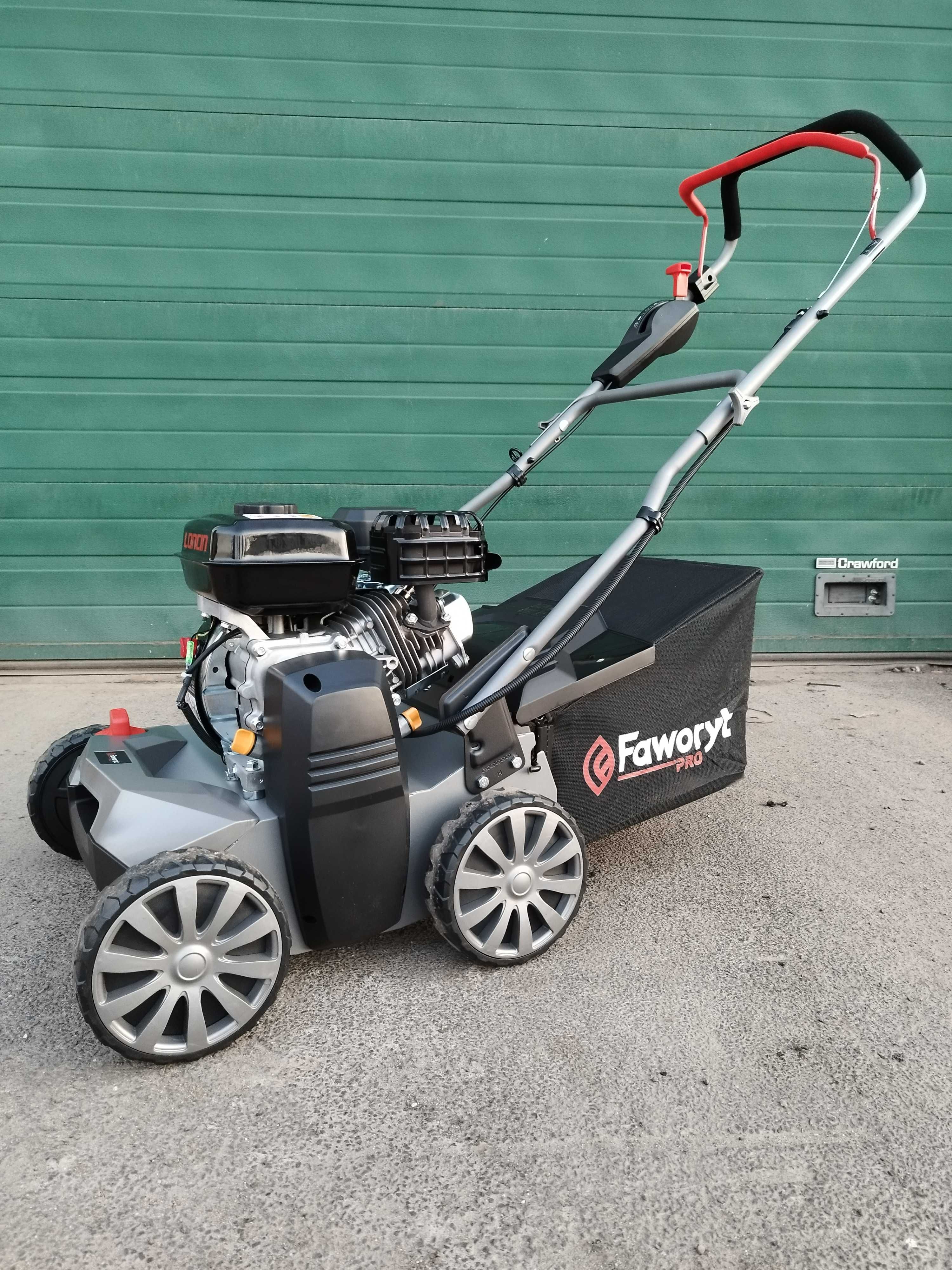 Wertykulator spalinowy RP40L