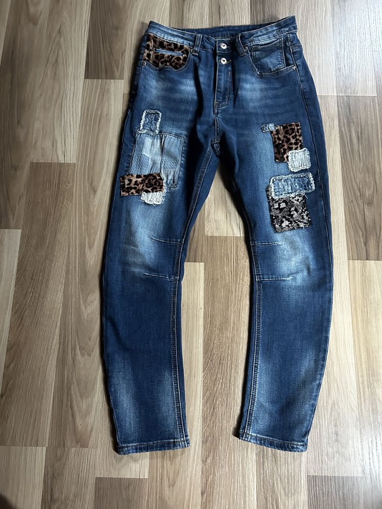 Spodnie jeansowe z wstawkami