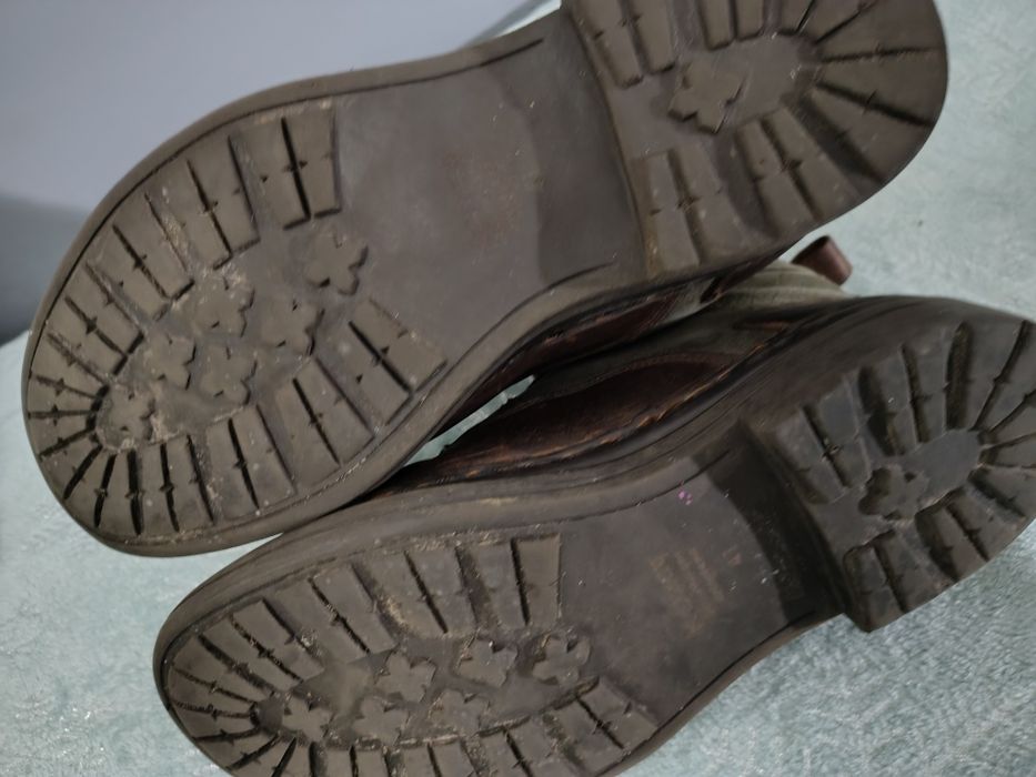 Чоловичи чоботи, Kazar