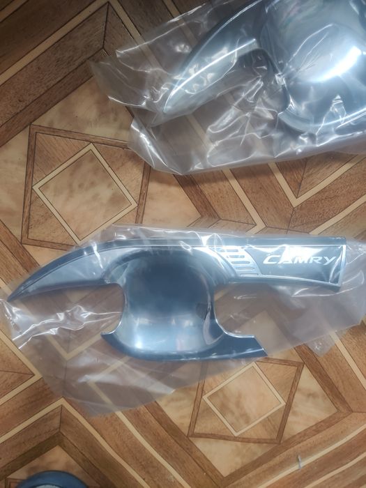 Накладки на двери Тойота Камри XV70 под ручку двери