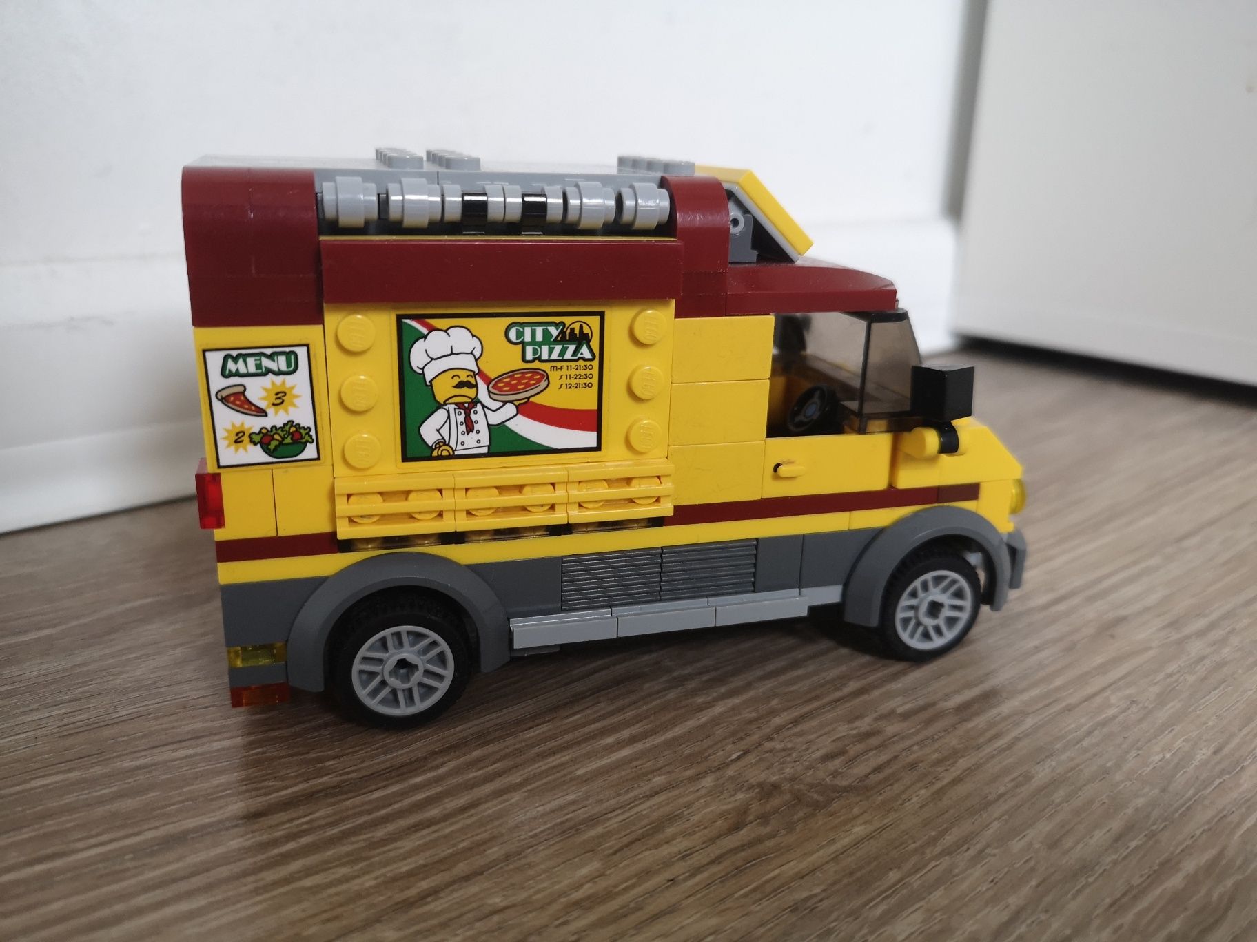 Lego Pizza Truck 60150