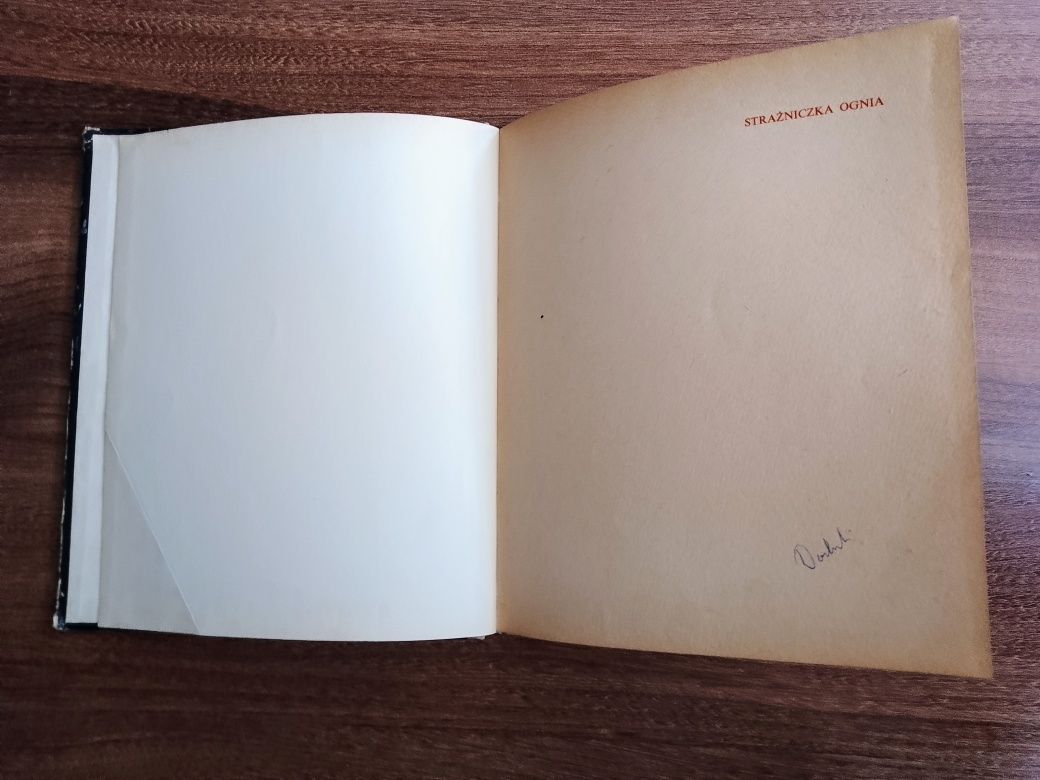 Strażniczka Ognia Luda, 1966 r.