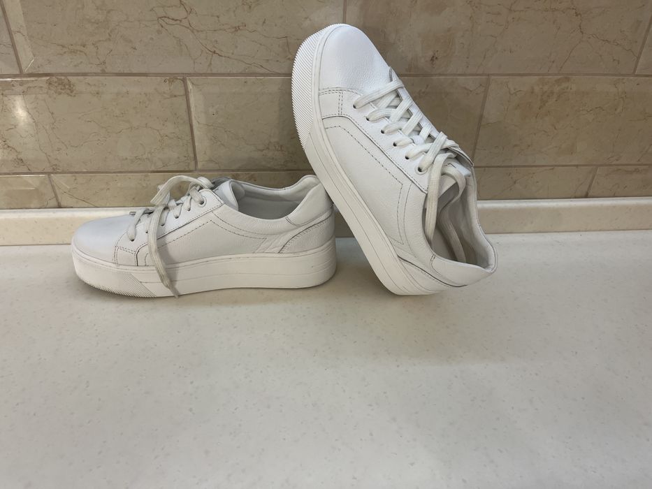 Кросівки Lasocki