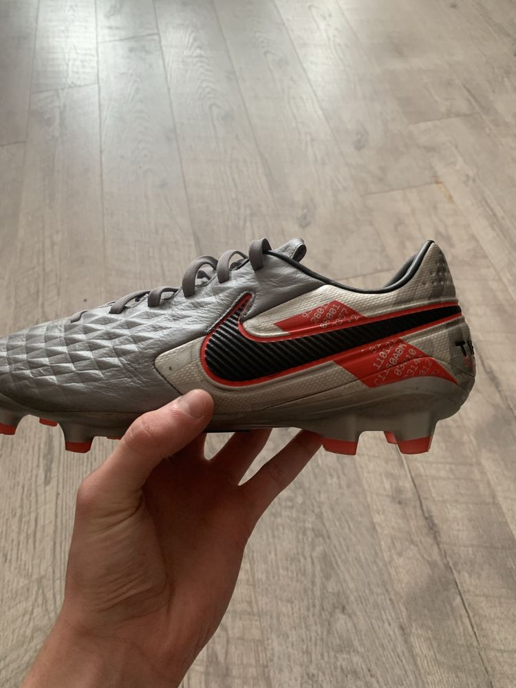 футбольные бутсы nike tiempo legend 8 academy