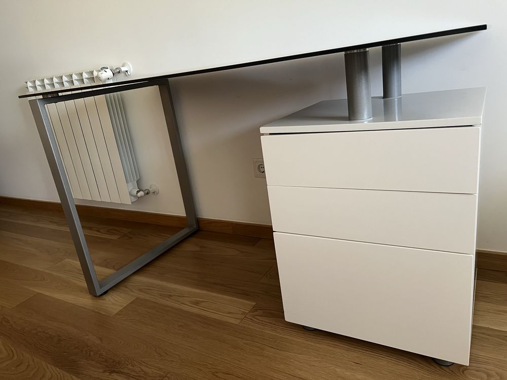 Secretaria de escritorio + cadeira
