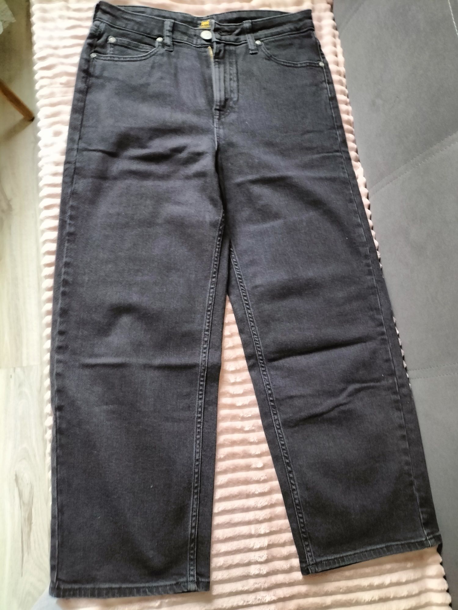 Spodnie jeansowe firmy Lee szeroka nogawka
