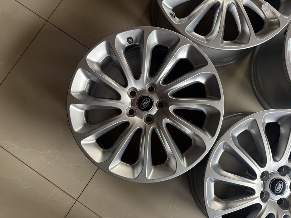 Диски оригінал r20 Range Rover Sport r20/5/120