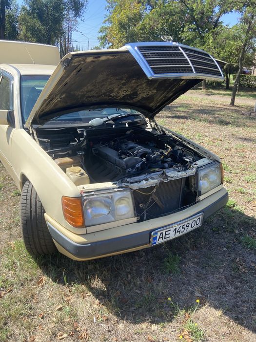 Мерседес W124 2.5Diezel