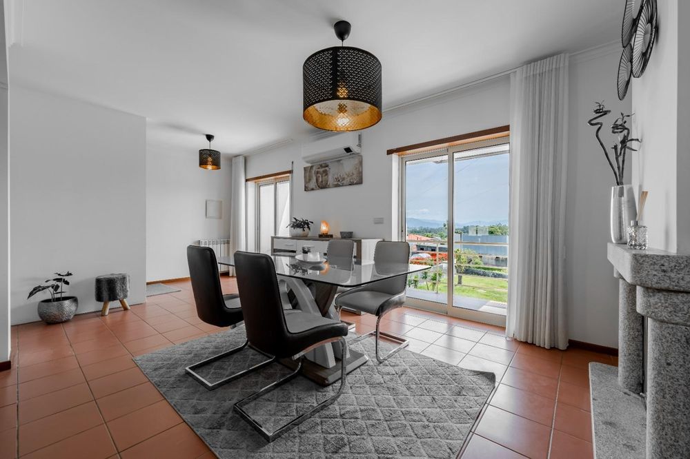 Moradia T4 em Oleiros, Vila Verde