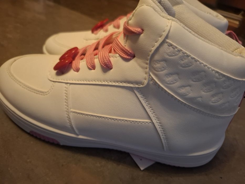 Adidasy snakersy Hello Kitty