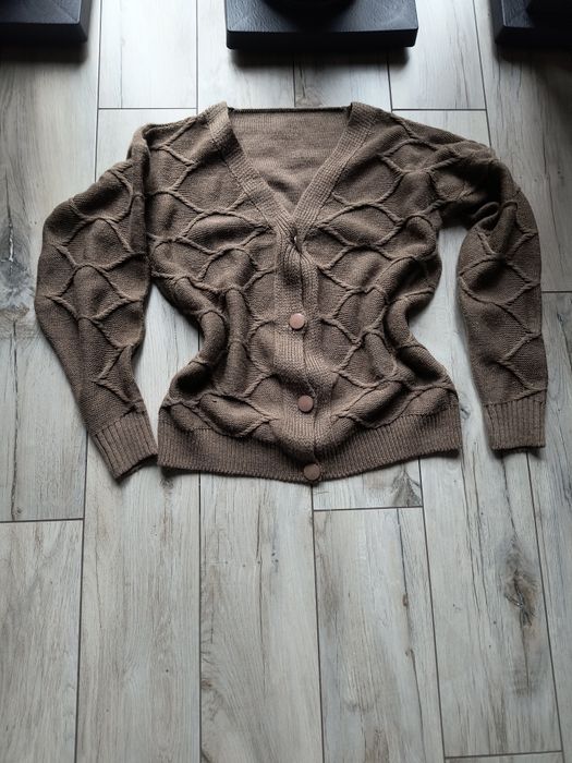 Brązowy kardigan z dodatkiem wełny