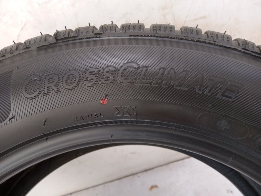 Opona całoroczna Michelin Crossclimate 205/60R16 22r