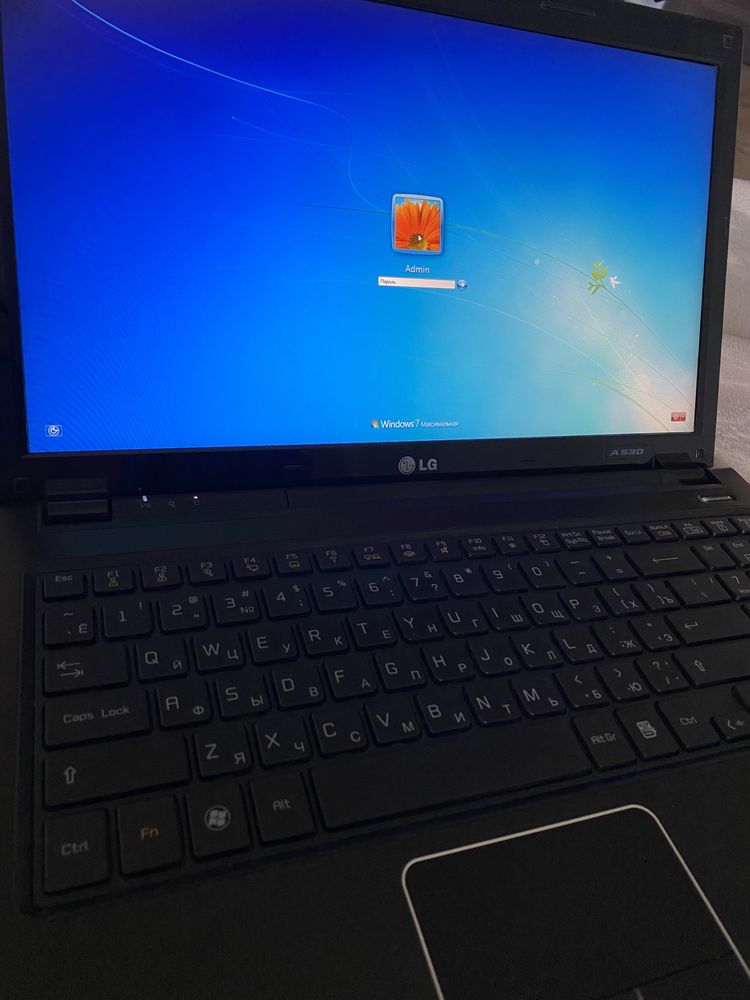 Продам мощный ноутбук LG A530-T 3D i7 16RAM SSD+HDD