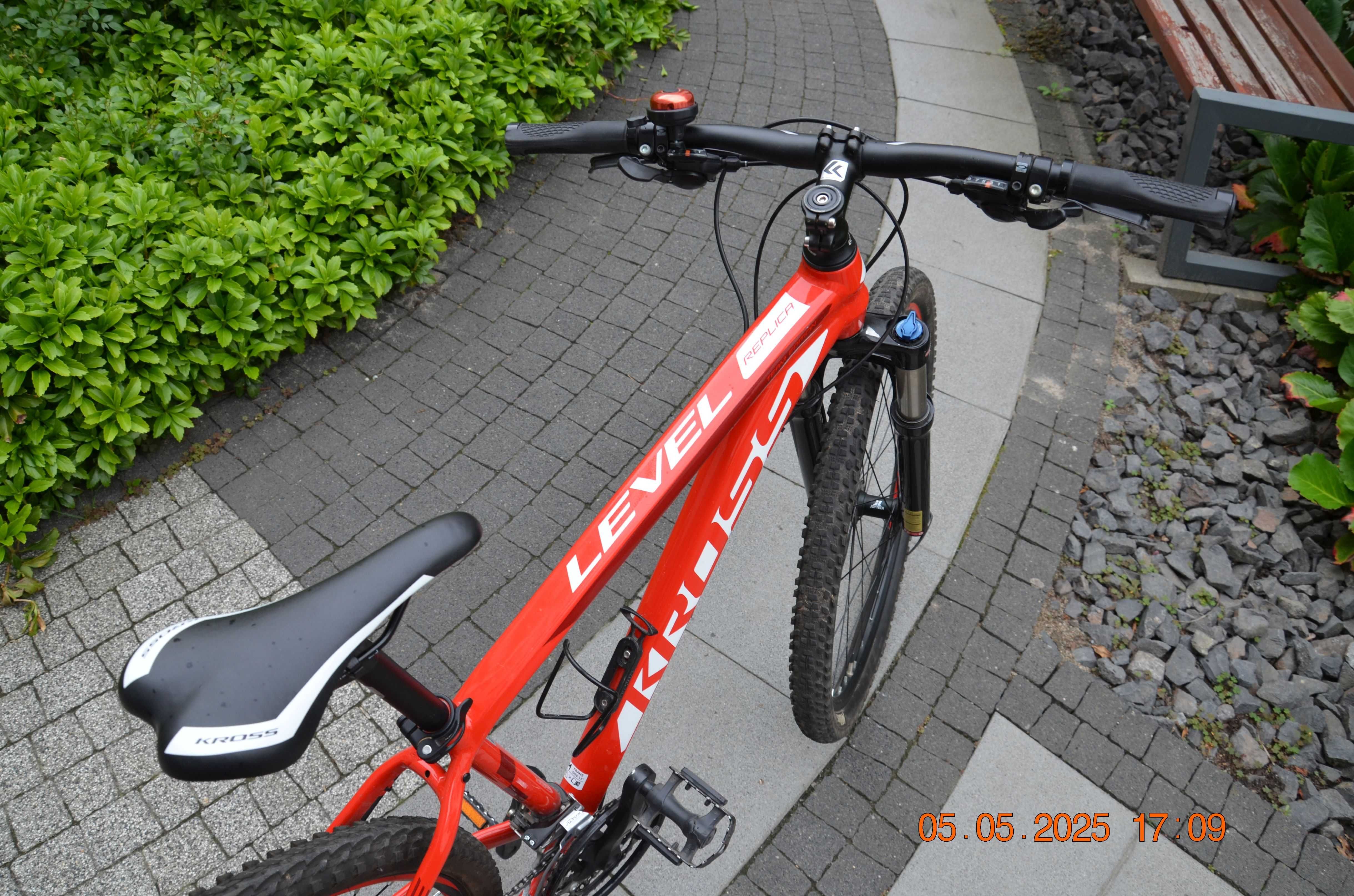 KROSS Level Replica Team Edition