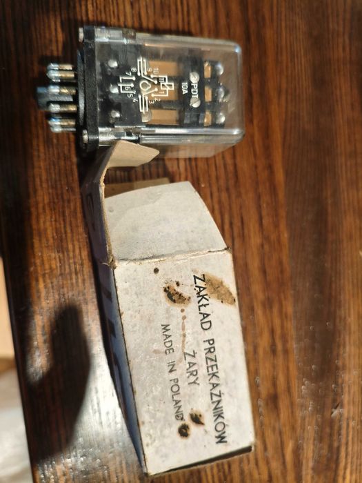 Przekaźnik LUMEL R15 3PDT 10A Cewka 220V DC 37KOHM