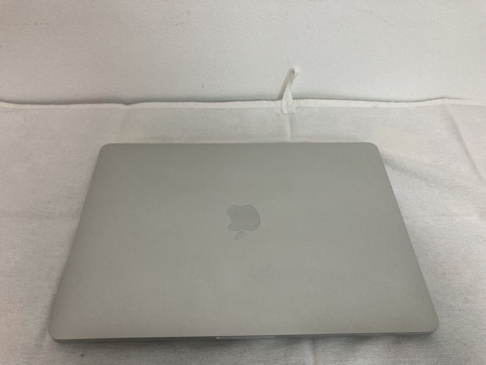 MacBook Pro de 13’ 2018- Core i7- 16GB- SSD 512GB